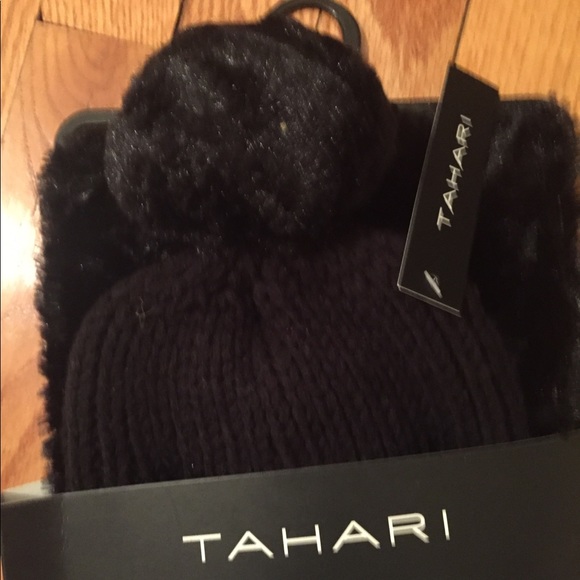 NWT | TAHARI Winter Gift Set!! - Picture 3 of 6
